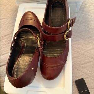 Elegant Brown Leather Pikolinos Mary Jane Shoes